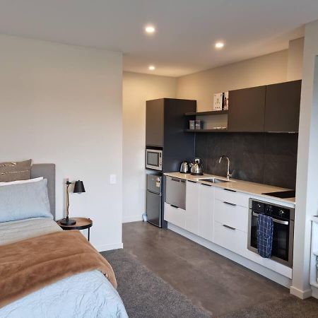 Guest House On Sapphire Wanaka Esterno foto