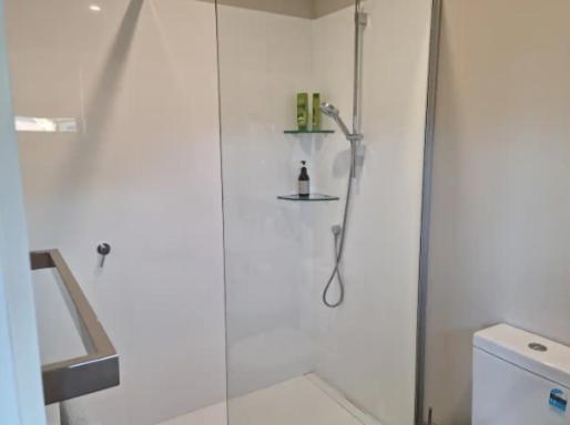 Guest House On Sapphire Wanaka Esterno foto