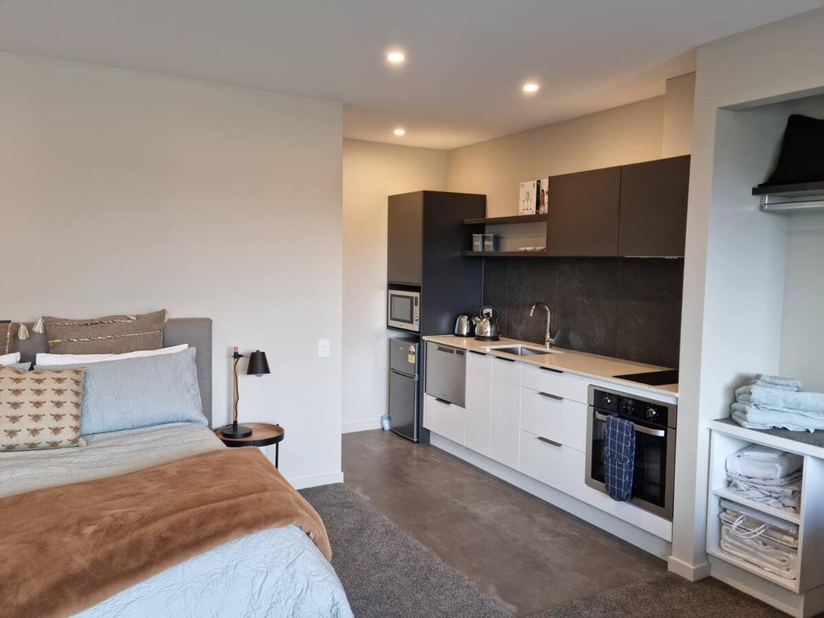 Guest House On Sapphire Wanaka Esterno foto